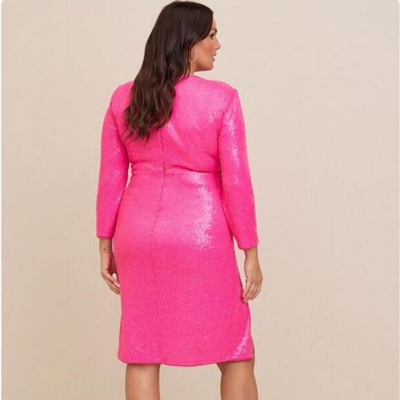 Torrid 18 At The Knee Sequin Strong Shoulder Dress - Picture 2 of 4